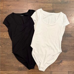 Old Navy Black and White Bodysuit Duo size large